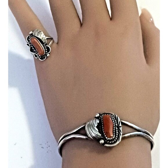 Navajo Native American Coral Sterling Cuff Bracelet Vintage (1555) - Picture 3 of 5